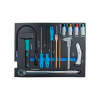 Werkzeugeinleger mit Fäustel, Drehmomentschlüssel, Felgennüsse, Meißel etc. in Carbon Optik